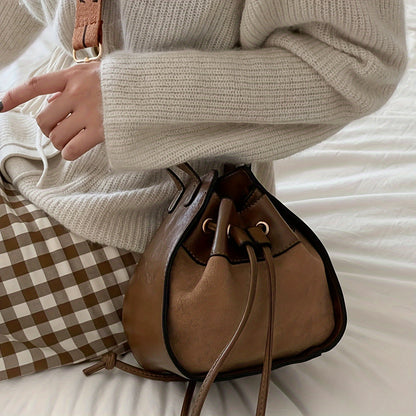 Vintage Chic Triangle Bucket Handbag - Spacious Drawstring Crossbody Bag with Trendy Niche Design, Stylish Women's Accessory for Daily Use and Travel