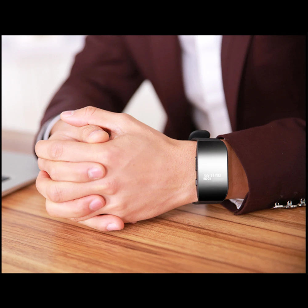 Mini Digital Voice Recorder 4GB Wrist Watch Audio Recording Dictaphone Noise Reduction Sound Recording MP3 Player for Business