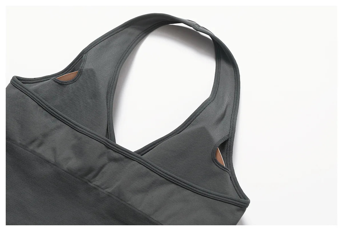 Hanging Neck Bra Sports Bra Seamless Sports Underwear Bra Open Back Fitness Yoga Top Bras Support Women Workout Gym Crop Top