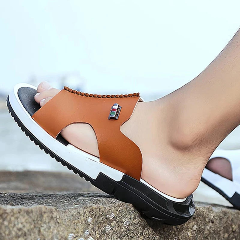Slippers for men wearing summer 2024 new anti slip sandals for casual men's trendy beach shoes