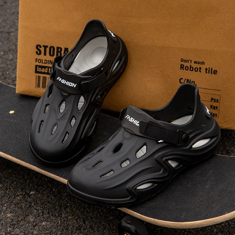 Men Summer Anti-slip Soft EVA Slippers Male Outdoor Hole Garden Sandals Casual Breathable Comfortable Flat Indoor Shoes