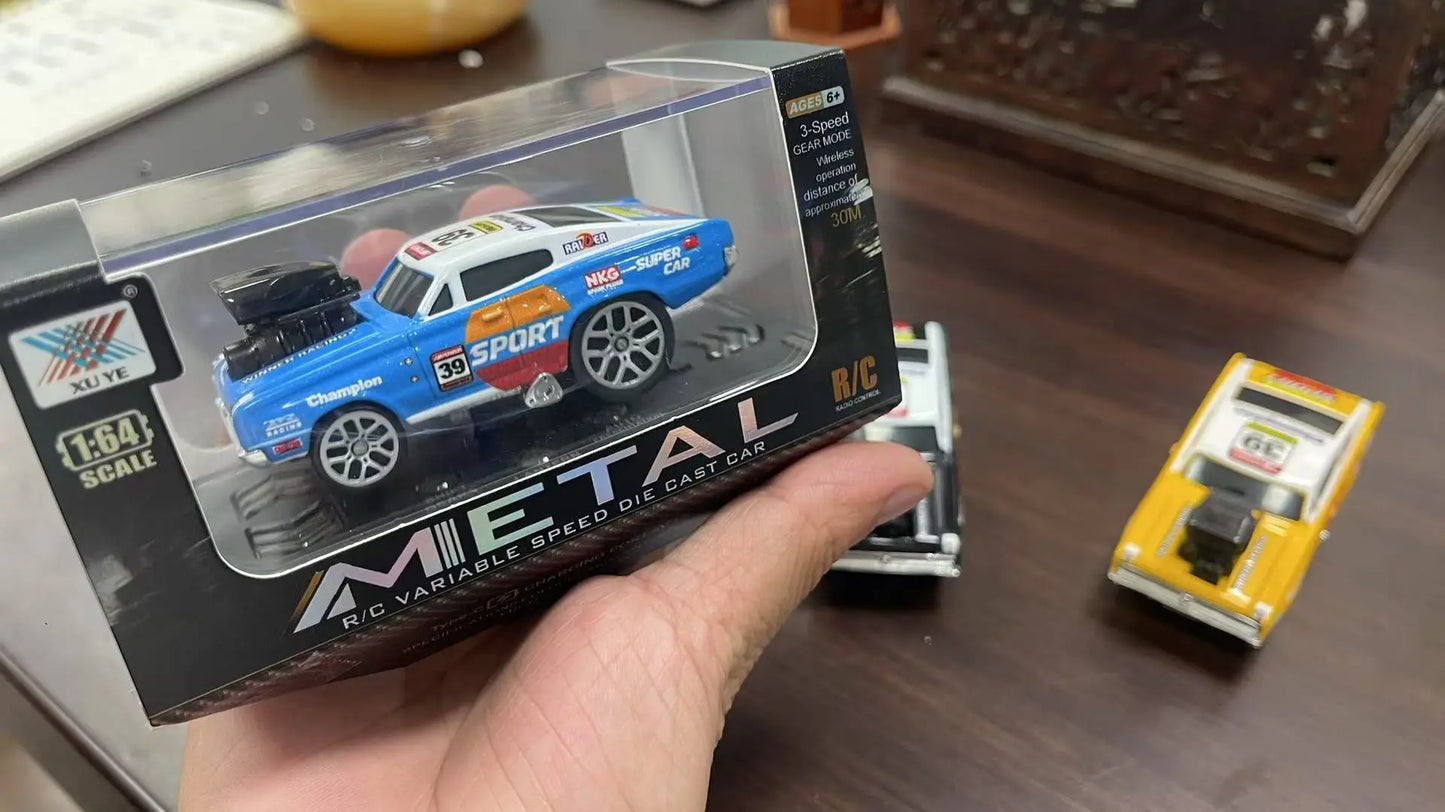 New English 2.4GHZ Mini Desktop Remote Control Car Alloy Car Speed Drift Children's RC Remote Control Toy Car Gift