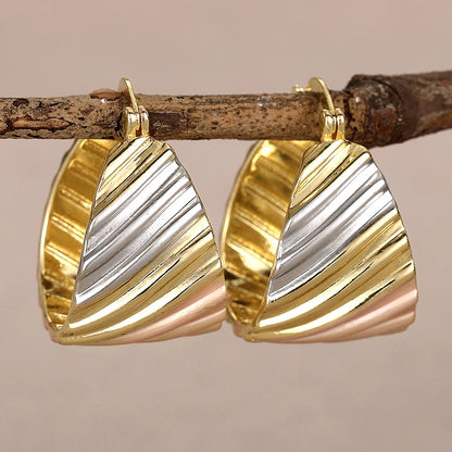 Huitan Metallic Style Wide Hoop Earrings for Women Fashion Female Party Girls Accessories Trendy Personality Jewelry Ear Rings