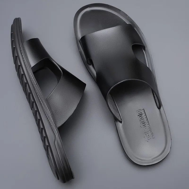 Slippers Outdoor Summer Wear-resistant Anti-slip Joker Trend Soft-soled Men's Casual Shoes.