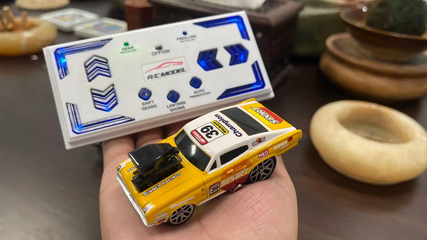 New English 2.4GHZ Mini Desktop Remote Control Car Alloy Car Speed Drift Children's RC Remote Control Toy Car Gift