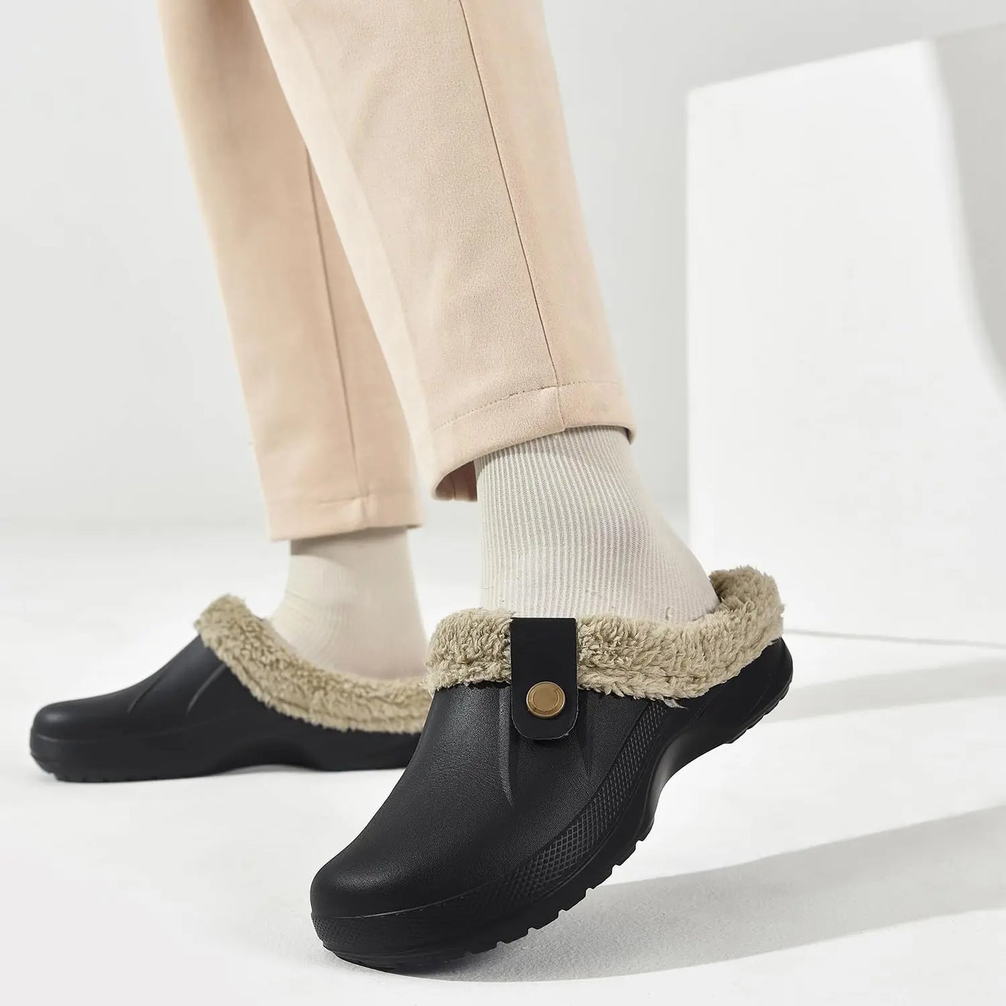 Fashion Men Cotton Slippers Winter Women Men Short Plush Slippers Casual Waterproof Garden Men Shoes New Fur Furry Cotton Shoes
