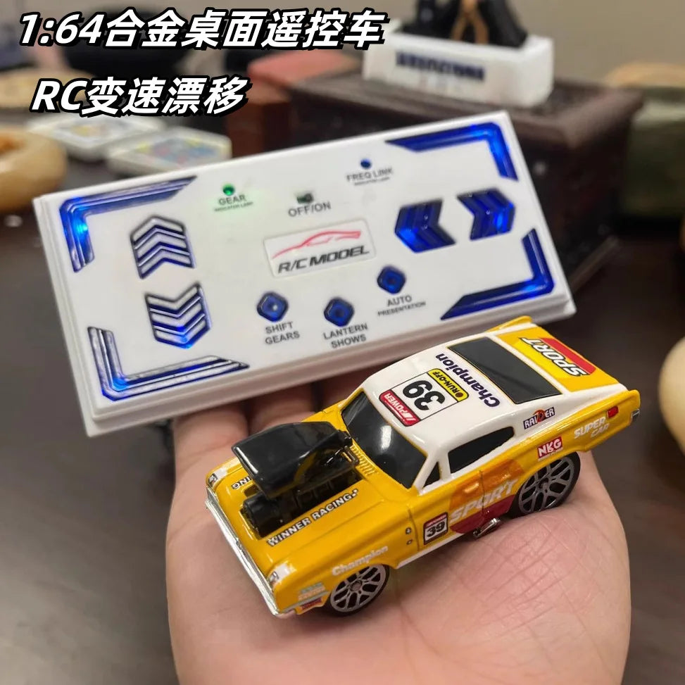 New English 2.4GHZ Mini Desktop Remote Control Car Alloy Car Speed Drift Children's RC Remote Control Toy Car Gift