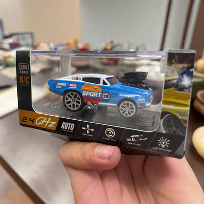 New English 2.4GHZ Mini Desktop Remote Control Car Alloy Car Speed Drift Children's RC Remote Control Toy Car Gift