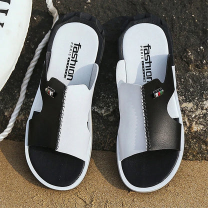 Slippers for men wearing summer 2024 new anti slip sandals for casual men's trendy beach shoes