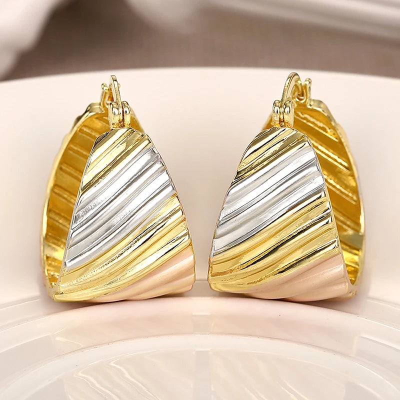 Huitan Metallic Style Wide Hoop Earrings for Women Fashion Female Party Girls Accessories Trendy Personality Jewelry Ear Rings